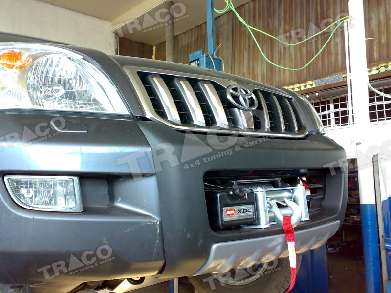 Toyota - Toyota Land Cruiser 120 Prado @ TRACO - service auto 4x4, tuning maşini 4x4, accesorii offroad
