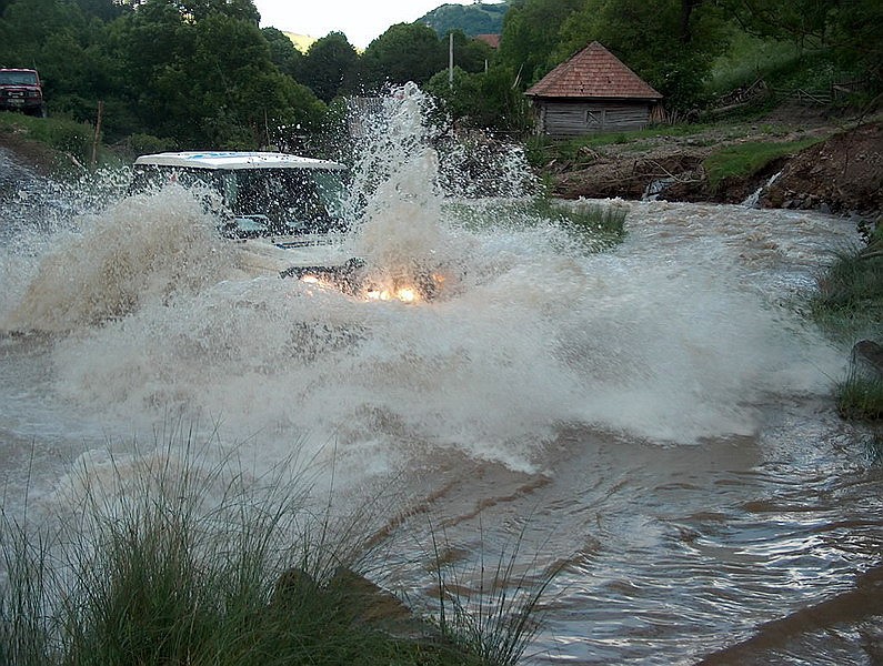 Mitsubishi - Mitsubishi Pajero L40 (MK1) @ TRACO - service auto 4x4, tuning maşini 4x4, accesorii offroad