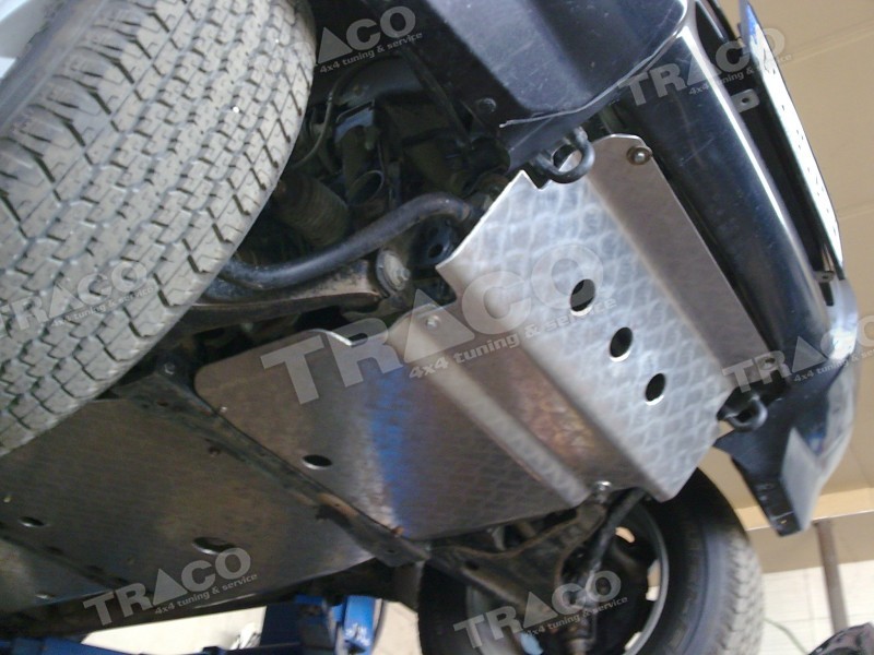 Mitsubishi - Mitsubishi Pajero V60 (MK3) @ TRACO - service auto 4x4, tuning maşini 4x4, accesorii offroad