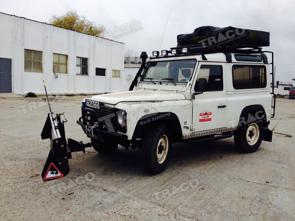 Defender - Land Rover Defender @ TRACO - service auto 4x4, tuning maşini 4x4, accesorii offroad