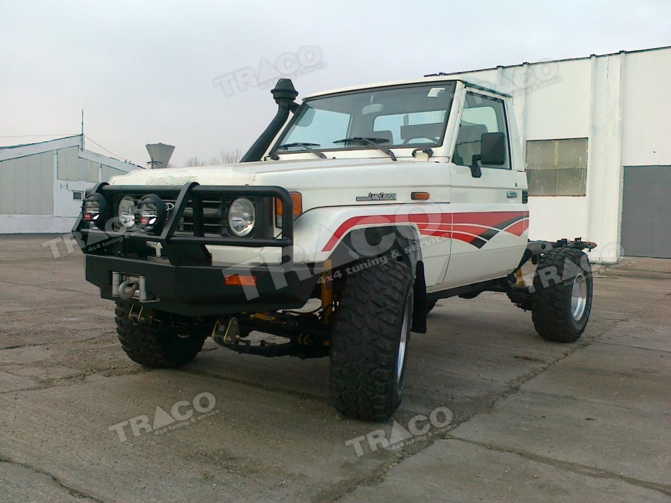 Toyota - Toyota Land Cruiser 70 @ TRACO - service auto 4x4, tuning maşini 4x4, accesorii offroad